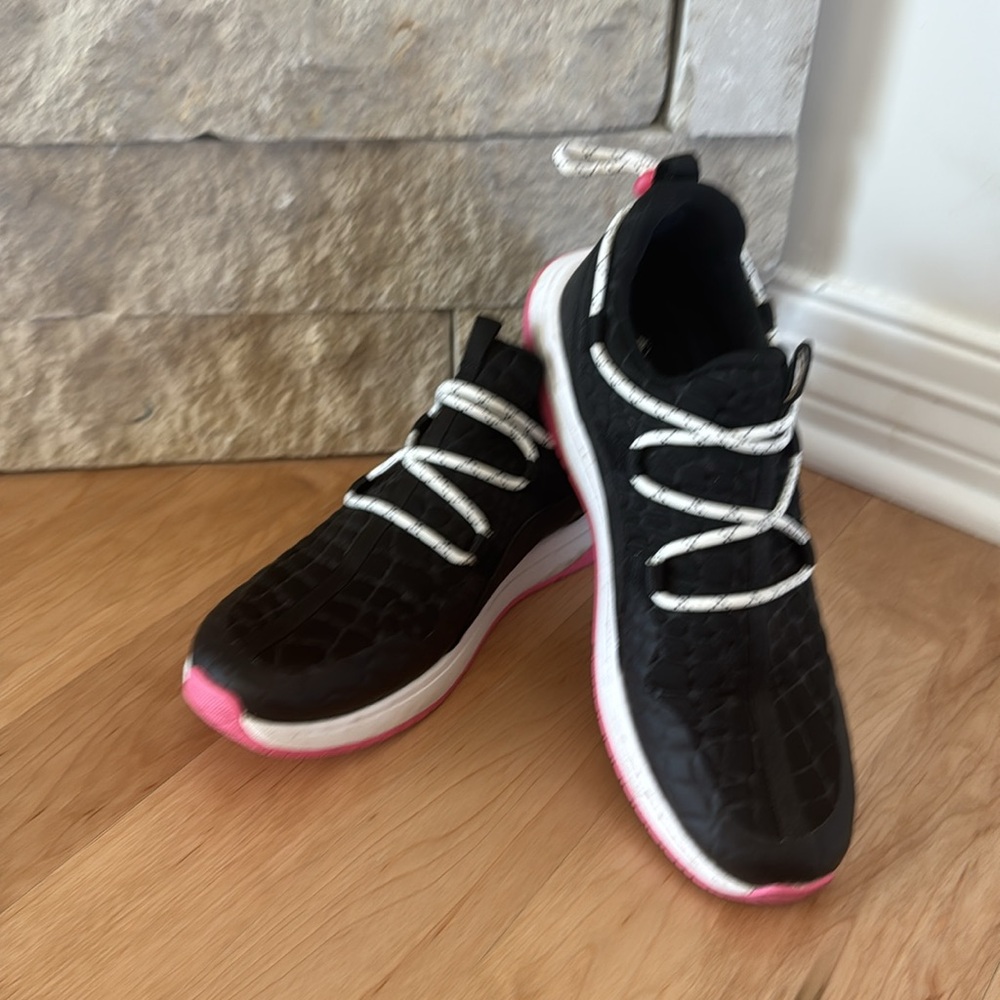Nurture Response Shadow Elastic Lace Slip On Sneakers Shoes - Size‎ 10 - Black